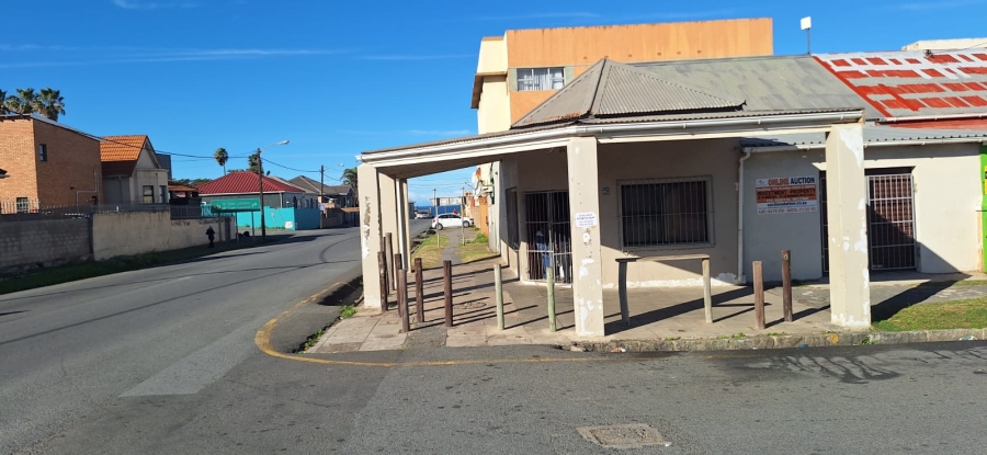 Commercial Property for Sale in Quigney Eastern Cape
